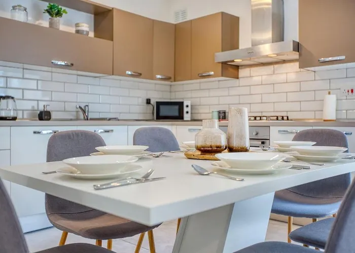 New Spacious 1br In Malta By Sf Homes Daire Birkirkara