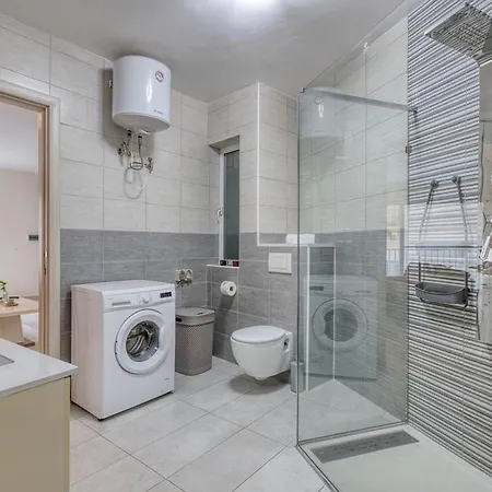 Daire New Spacious 1br In Malta By Sf Homes *