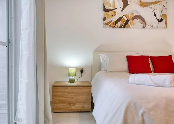 New Spacious 1br In Malta By Sf Homes Lejlighed *